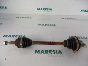 Used Front drive shaft, left Renault Kangoo Express (FC) 1.5 dCi 80 Price € 50,00 Margin scheme offered by Maresia Parts