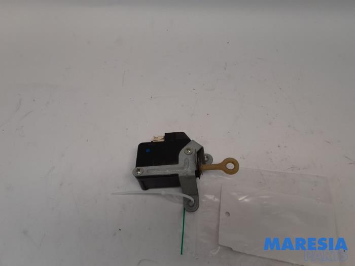 Gebrauchte Heckklappe Motor Citroen C1 1.0 12V Preis € 20,00 Margenregelung angeboten von Maresia Parts
