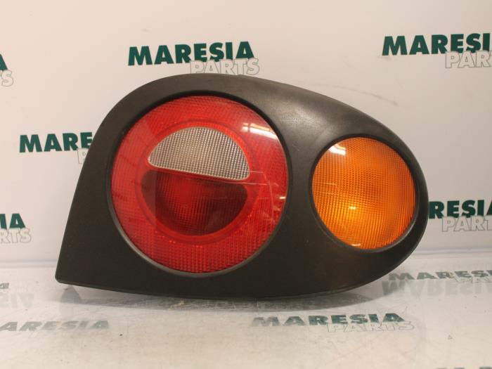 Taillight, right from a Renault Megane Coupé (DA) 1.6i 1996