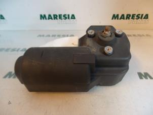 Used Front wiper motor Alfa Romeo 146 (930B) 1.4 Twin Spark 16V Price € 25,00 Margin scheme offered by Maresia Parts