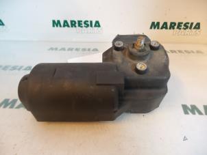 Used Front wiper motor Alfa Romeo 146 (930B) 1.4 Twin Spark 16V Price € 25,00 Margin scheme offered by Maresia Parts