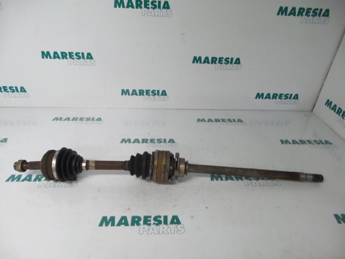 Gebrauchte Antriebswelle rechts vorne Fiat Marea Weekend (185BX/CX) 2.0 HLX 20V Preis € 35,00 Margenregelung angeboten von Maresia Parts