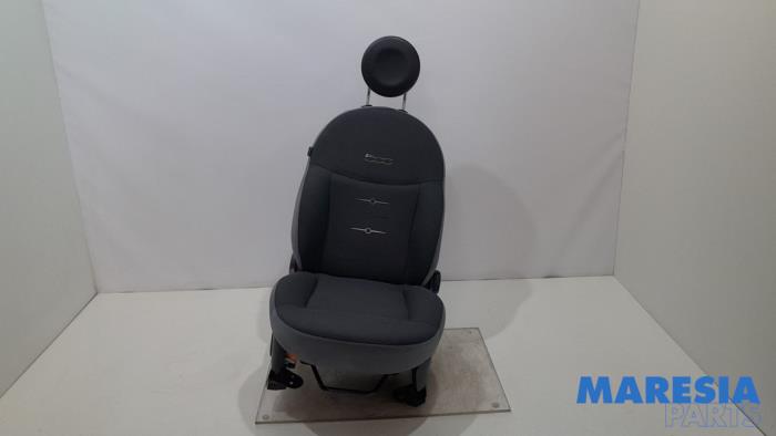 Używane Fotel prawy Fiat 500 (312) 0.9 TwinAir 60 Cena € 157,00 Procedura marży oferowane przez Maresia Parts