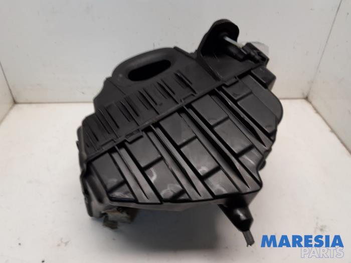 Gebrauchte Luftfiltergehäuse Renault Scénic III (JZ) 2.0 16V CVT Preis € 39,95 Margenregelung angeboten von Maresia Parts