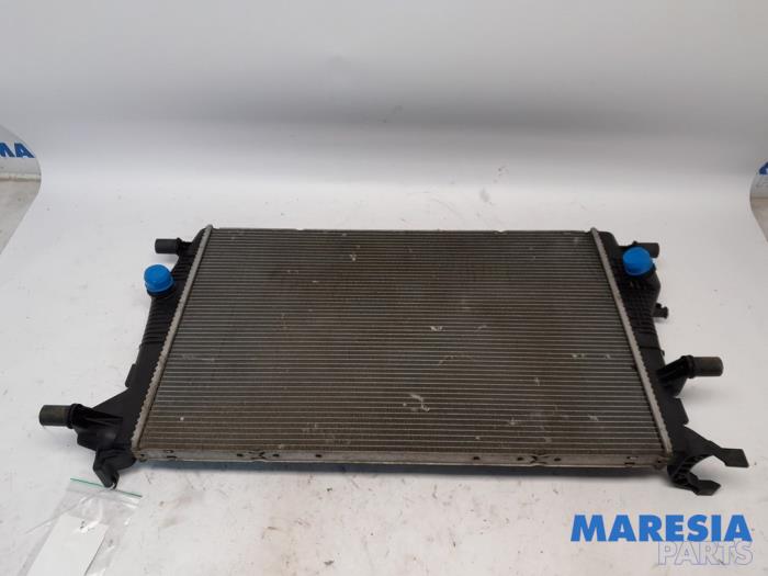 Gebrauchte Kühler Renault Scénic III (JZ) 2.0 16V CVT Preis € 70,00 Margenregelung angeboten von Maresia Parts