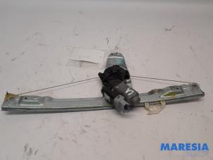 Begagnade Fönstermekanism för bakre dörr, 4-dörrars, vänster Citroen C4 Grand Picasso (UA) 1.6 HDiF 16V 110 Pris € 75,00 Marginaltabell erbjuds av Maresia Parts