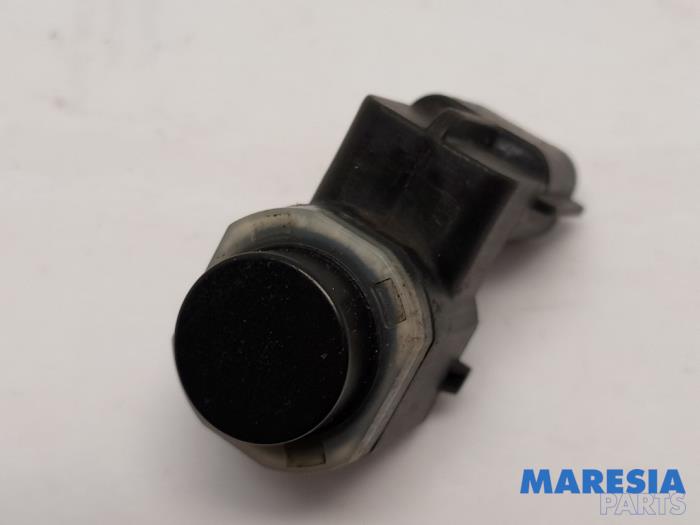 Usados Sensor PDC Renault Scénic III (JZ) 2.0 16V CVT Precio € 19,50 Norma de margen ofrecido por Maresia Parts