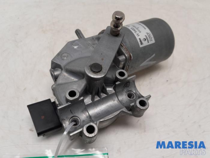 Używane Silnik wycieraczek przednich Renault Master III (MA/MB/MC/MD/MH/MF/MG/MH) 2.3 dCi 135 16V FWD Cena € 96,80 Z VAT oferowane przez Maresia Parts