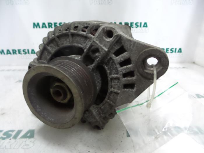 Usagé Dynamo Lancia Dedra 1.8 GT 16V VVT Prix € 40,00 Règlement à la marge proposé par Maresia Parts