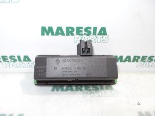 Used Rain sensor Renault Laguna II (BG) 2.0 16V IDE Price € 35,00 Margin scheme offered by Maresia Parts