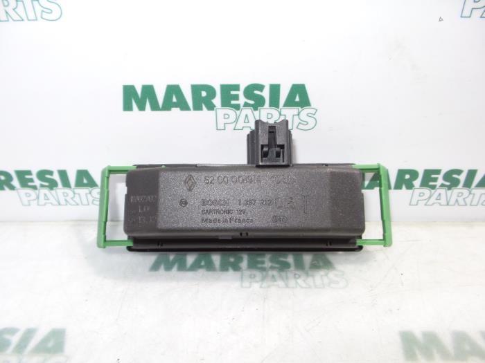 Nya Regnsensor Renault Laguna Pris € 42,35 Inklusive moms erbjuds av Maresia Parts