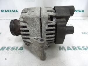 Dynamo van een Lancia Ypsilon (843) 1.3 JTD 16V Multijet 2004