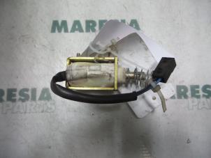 Used Tailgate lock mechanism Alfa Romeo GTV (916) 2.0 JTS 16V Price € 25,00 Margin scheme offered by Maresia Parts