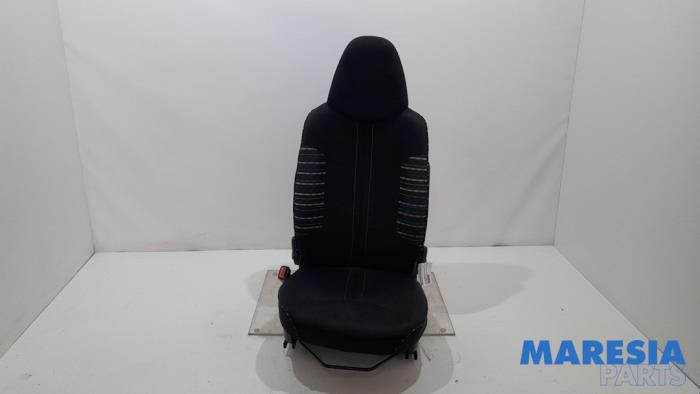 Gebrauchte Sitz links Citroen C1 1.0 12V Preis € 75,00 Margenregelung angeboten von Maresia Parts