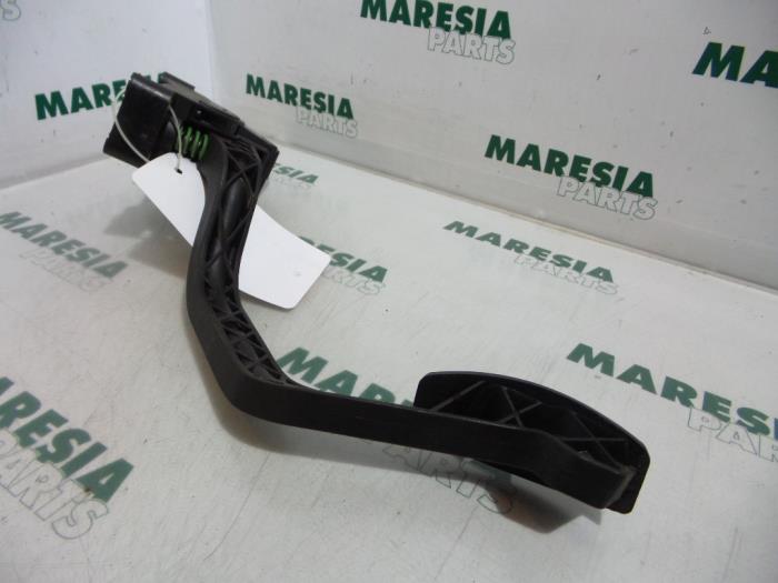 Begagnade Gaspedalsensor Fiat Doblo Cargo (223) 1.9 D Pris € 50,00 Marginaltabell erbjuds av Maresia Parts