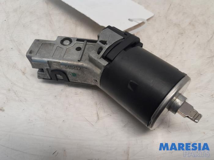 Używane Stacyjka + Kluczyk Peugeot 208 I (CA/CC/CK/CL) 1.2 Vti 12V PureTech 82 Cena € 29,99 Procedura marży oferowane przez Maresia Parts