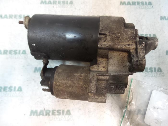 Usagé Démarreur Renault Megane Scénic (JA) 2.0 RT Prix € 45,00 Règlement à la marge proposé par Maresia Parts
