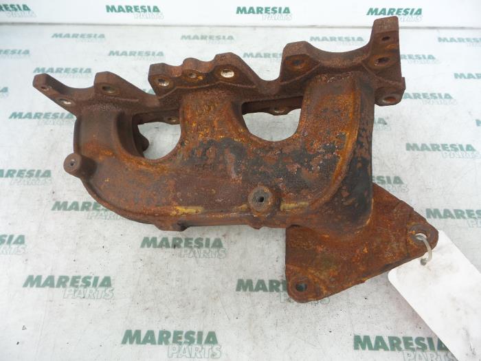Gebrauchte Abgaskrümmer Renault Laguna II (BG) 3.0 V6 24V Preis € 75,00 Margenregelung angeboten von Maresia Parts