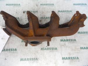 Used Exhaust manifold Renault Laguna II (BG) 1.9 dCi 120 Price € 50,00 Margin scheme offered by Maresia Parts