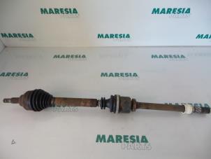 Used Front drive shaft, right Renault Laguna II (BG) 1.9 dCi 120 Price € 60,00 Margin scheme offered by Maresia Parts