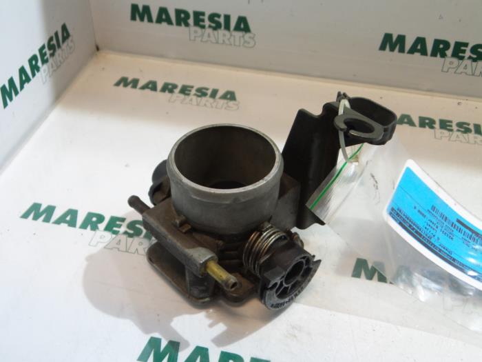 Gebrauchte Drosselklappengehäuse Fiat Palio Weekend (178D) 1.6 16V Preis € 45,00 Margenregelung angeboten von Maresia Parts