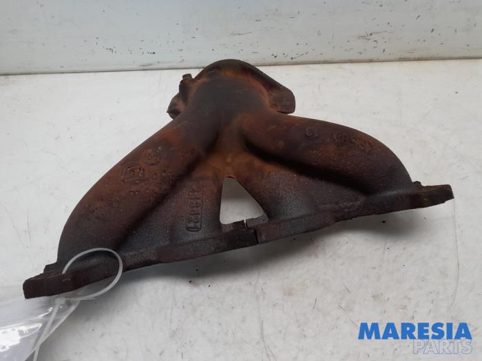 Gebrauchte Abgaskrümmer Renault Twingo II (CN) 1.2 16V Preis € 50,00 Margenregelung angeboten von Maresia Parts