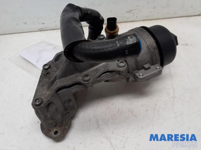 Gebrauchte Ölfilterhalter Citroen C4 Picasso (3D/3E) 1.6 16V THP 155 Preis € 89,95 Margenregelung angeboten von Maresia Parts
