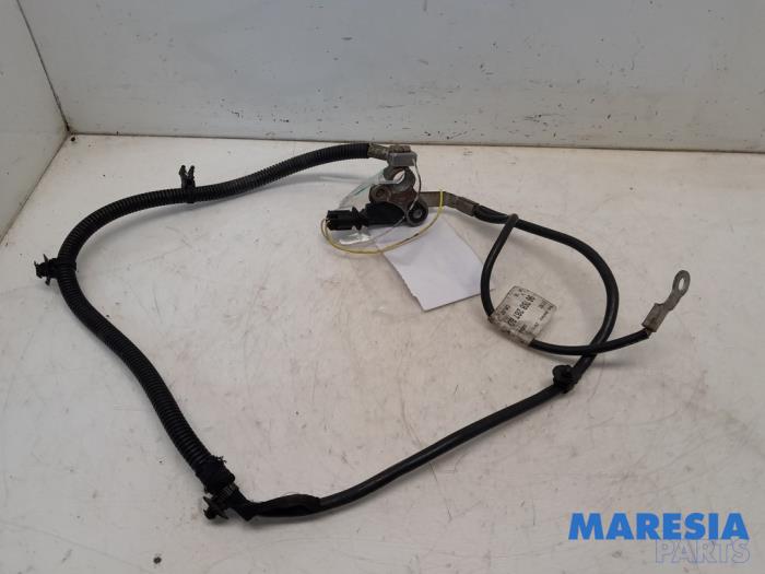 Begagnade Batterisensor Peugeot 508 SW (8E/8U) 1.6 THP 16V Pris € 50,00 Marginaltabell erbjuds av Maresia Parts