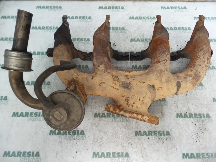 Gebrauchte Abgaskrümmer Renault Clio II Societe (SB) 1.9 D Preis € 50,00 Margenregelung angeboten von Maresia Parts
