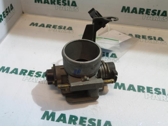 Używane Przepustnica Fiat Marea (185AX) 1.6 SX,ELX 16V Cena € 40,00 Procedura marży oferowane przez Maresia Parts