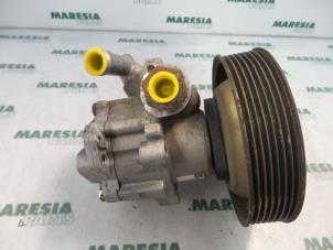 Używane Pompa wspomagania kierownicy Lancia Dedra 1.8 LE 16V Cena € 50,00 Procedura marży oferowane przez Maresia Parts