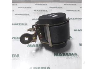 Used Front seatbelt, left Renault Laguna II (BG) 1.8 16V Price € 35,00 Margin scheme offered by Maresia Parts