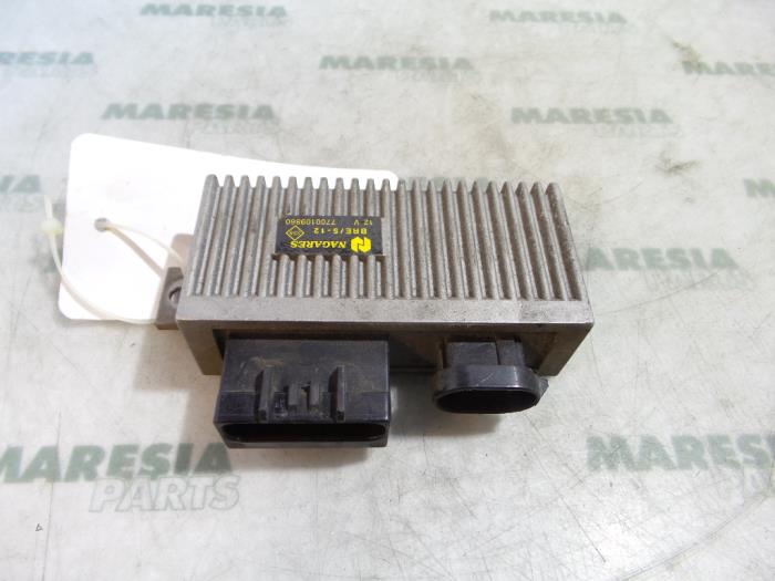 Glow plug relay Renault Kangoo Express 1.9 D 65 7700109860