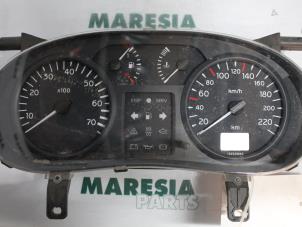 Used Instrument panel Renault Clio II (BB/CB) 1.2 Price € 40,00 Margin scheme offered by Maresia Parts