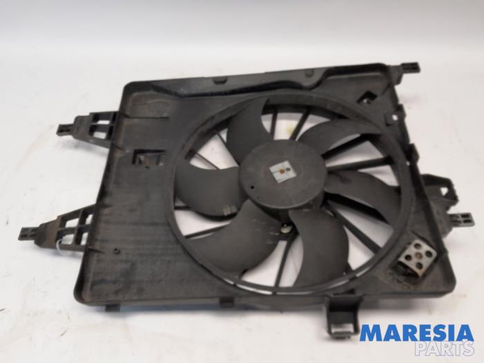 Używane Silnik wentylatora Renault Kangoo Express (FW) 1.5 dCi 75 FAP Cena € 48,40 Z VAT oferowane przez Maresia Parts