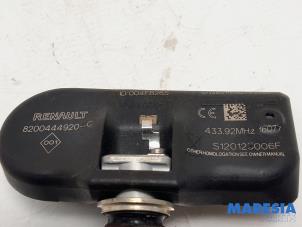 Däcktryckssensor från en Renault Grand Scénic II (JM) 2.0 16V Turbo 2008