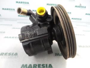 Usagé Pompe de direction Lancia Delta (836) 1.6 16V HPE Prix € 40,00 Règlement à la marge proposé par Maresia Parts
