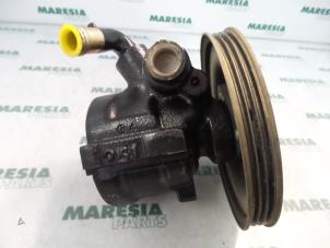 Używane Pompa wspomagania kierownicy Lancia Delta (836) 1.6 16V HPE Cena € 40,00 Procedura marży oferowane przez Maresia Parts