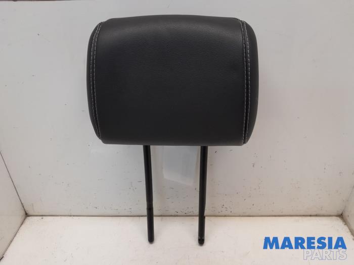 Begagnade Nackstöd Renault Grand Scénic II (JM) 2.0 16V Turbo Pris € 75,00 Marginaltabell erbjuds av Maresia Parts