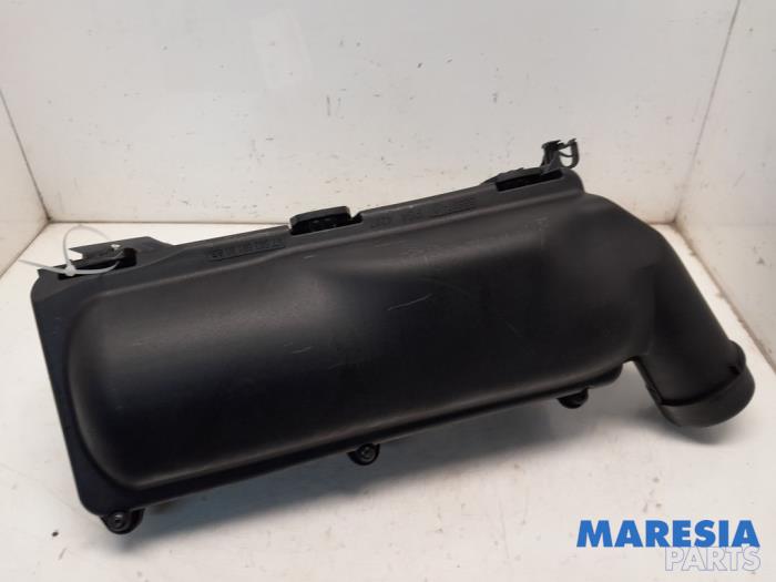 Begagnade Luftfilterhus Peugeot 5008 I (0A/0E) 1.6 THP 16V Pris på förfrågan erbjuds av Maresia Parts