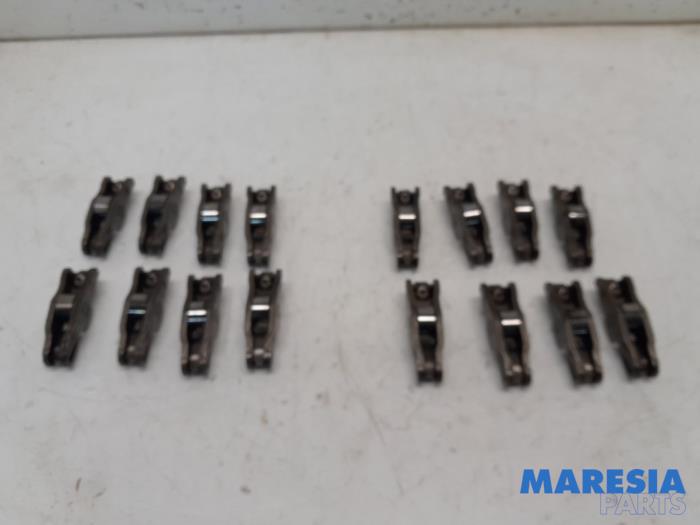 Usagé Culbuteur Peugeot Partner (GC/GF/GG/GJ/GK) 1.6 HDI 75 16V Prix € 48,40 Prix TTC proposé par Maresia Parts
