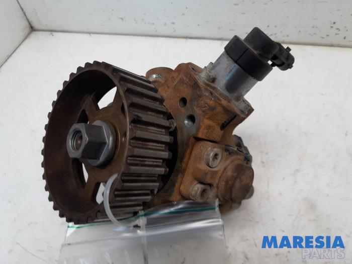 Used Mechanical fuel pump Peugeot Partner (GC/GF/GG/GJ/GK) 1.6 HDI 75 16V Price € 151,25 Inclusive VAT offered by Maresia Parts