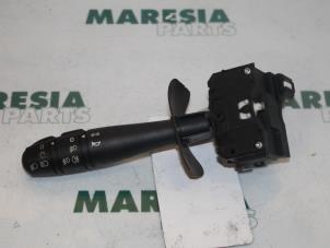 Used Indicator switch Renault Clio II Societe (SB) 1.9 D Price € 25,00 Margin scheme offered by Maresia Parts
