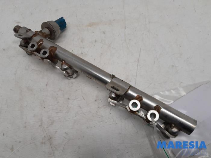 Usagé Système d'injection Renault Captur I (2R) 1.2 TCE 16V EDC Prix € 80,00 Règlement à la marge proposé par Maresia Parts