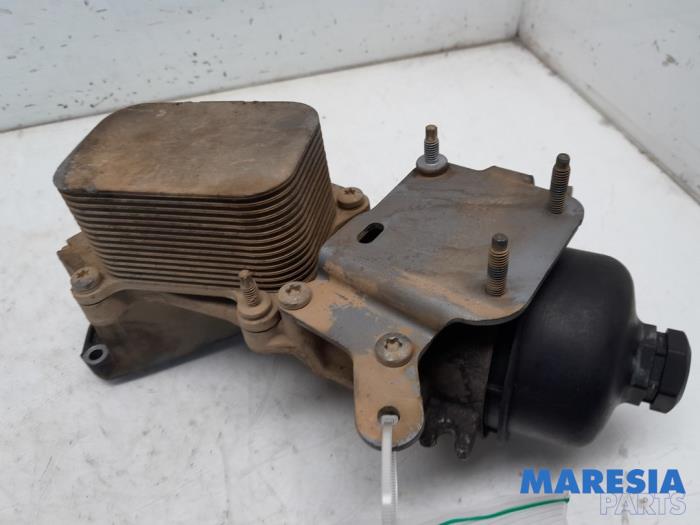 Gebrauchte Ölfiltergehäuse Peugeot 308 SW (L4/L9/LC/LJ/LR) 1.6 HDi 92 16V Preis € 39,00 Margenregelung angeboten von Maresia Parts