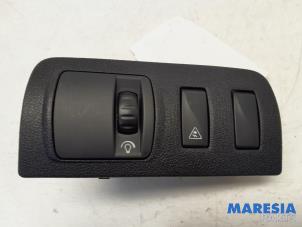 Begagnade Brytare, AIH strålkastare Renault Grand Scénic III (JZ) 1.4 16V TCe 130 Pris € 25,00 Marginaltabell erbjuds av Maresia Parts