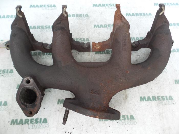 Gebrauchte Abgaskrümmer Renault Kangoo Express (FC) 1.9 D 55 Preis € 40,00 Margenregelung angeboten von Maresia Parts