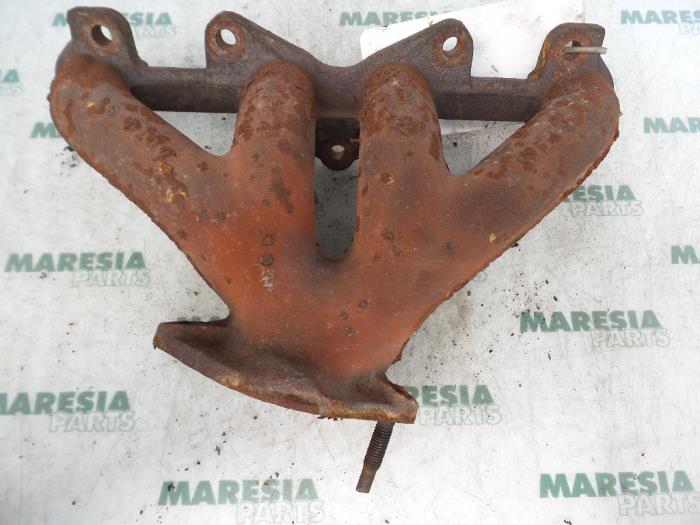 Gebrauchte Abgaskrümmer Renault Kangoo (KC) 1.2 Preis € 35,00 Margenregelung angeboten von Maresia Parts