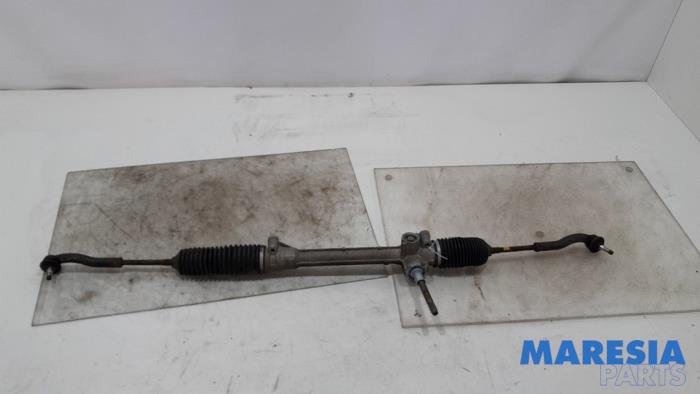 Begagnade Styrbox Fiat Panda (169) 1.4 16V Pris € 50,00 Marginaltabell erbjuds av Maresia Parts