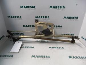 Usagé Mécanique essuie-glace Lancia Kappa 2.4 20V LE,LS,LX Prix € 50,00 Règlement à la marge proposé par Maresia Parts
